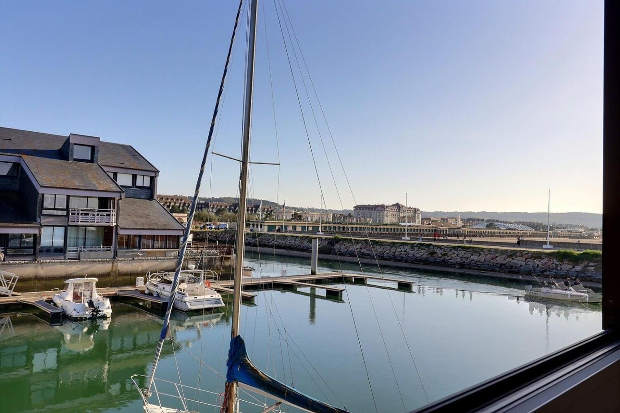 Sublime Apartment Facing The Port & Planches Deauville Exteriér fotografie