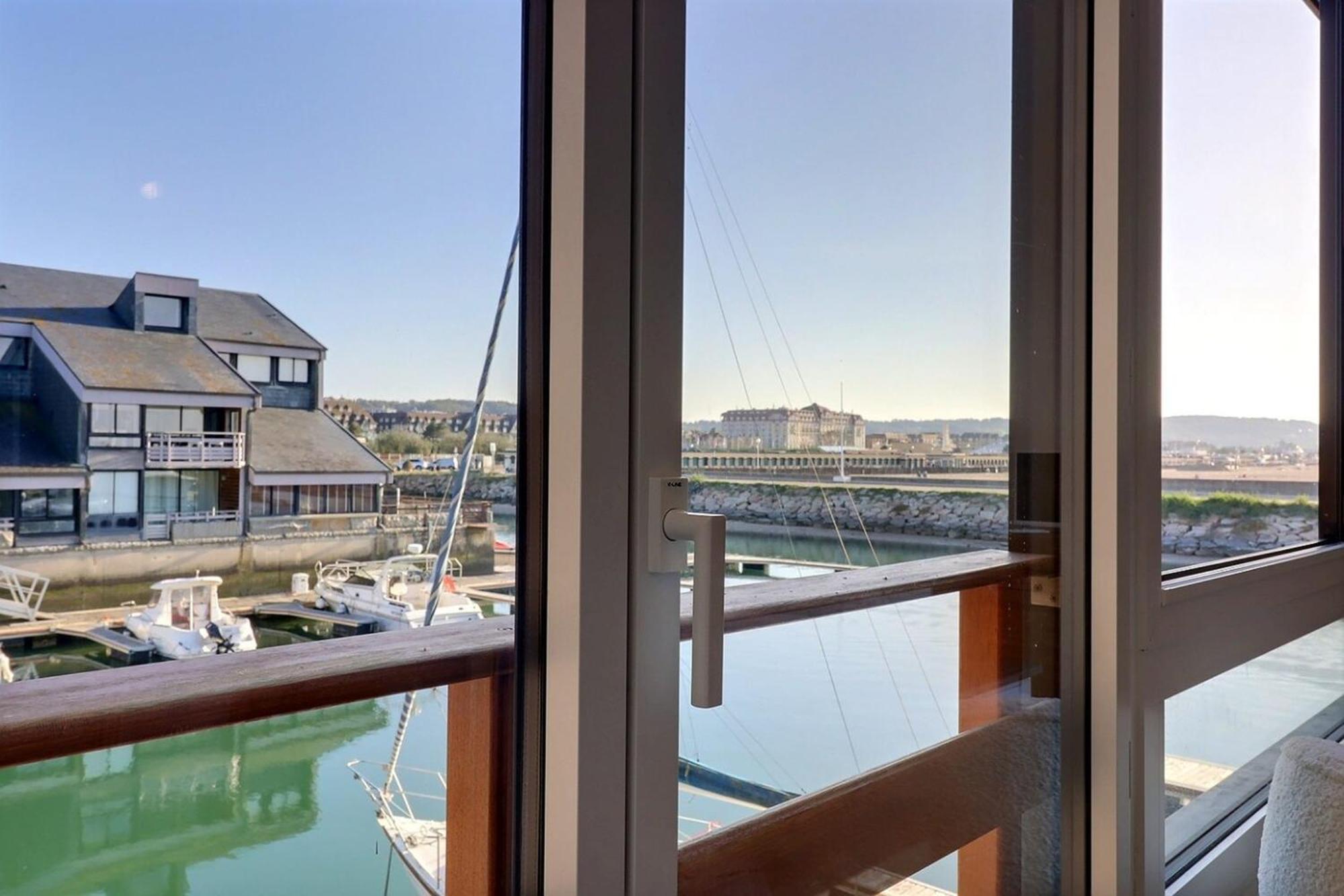 Sublime Apartment Facing The Port & Planches Deauville Exteriér fotografie